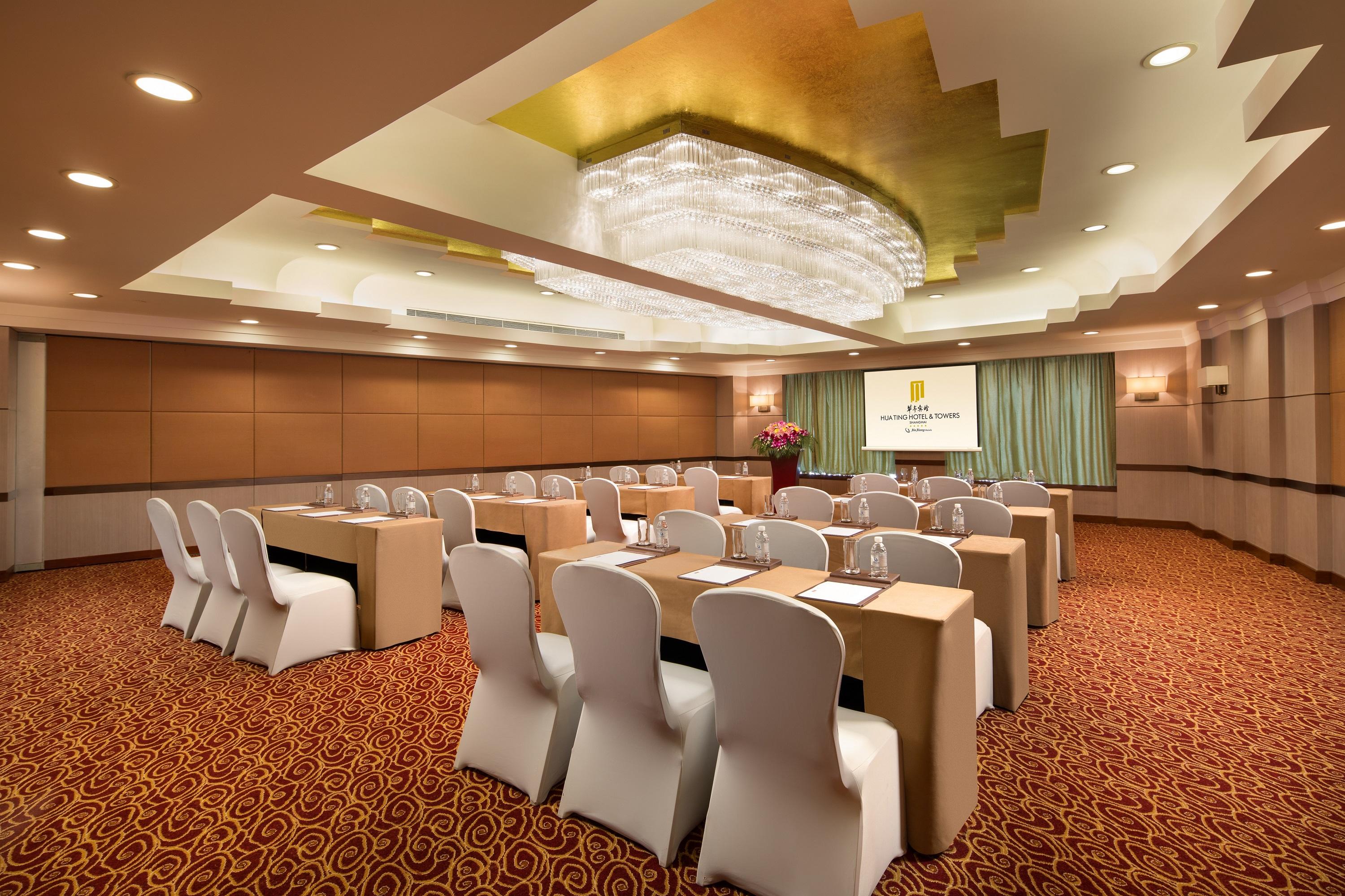 Hua Ting Hotel And Towers Shanghai Bagian luar foto