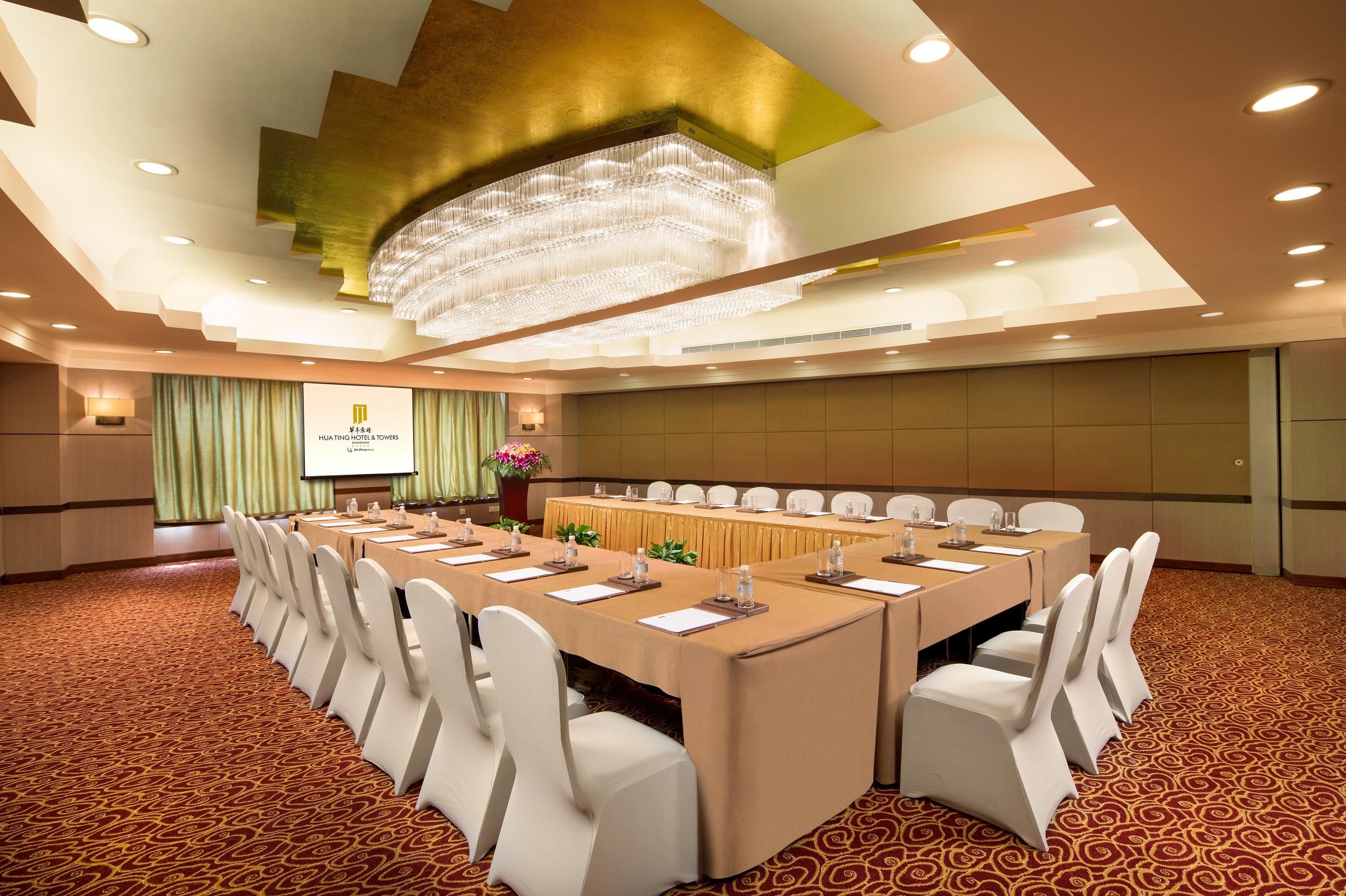 Hua Ting Hotel And Towers Shanghai Bagian luar foto