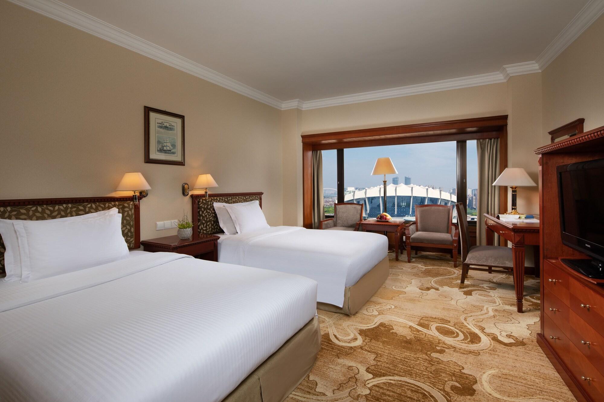 Hua Ting Hotel And Towers Shanghai Bagian luar foto