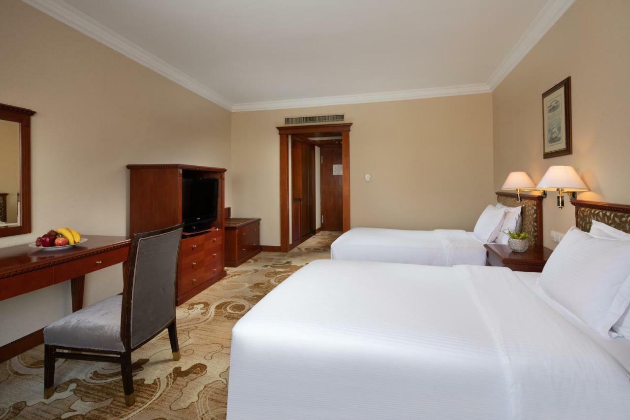 Hua Ting Hotel And Towers Shanghai Bagian luar foto